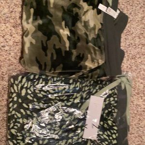 LuLaRoe Jax Cozy Collection size large.